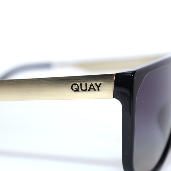 Quay Australia NO CURFEW Shield Sunglasses - Black/Smoke Polarized - NWT - Picture 9 of 12